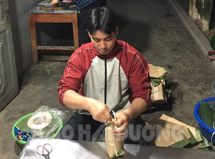VIDEO: Nhộn nhịp làng nghề giò chả Thái Thịnh phục vụ Tết